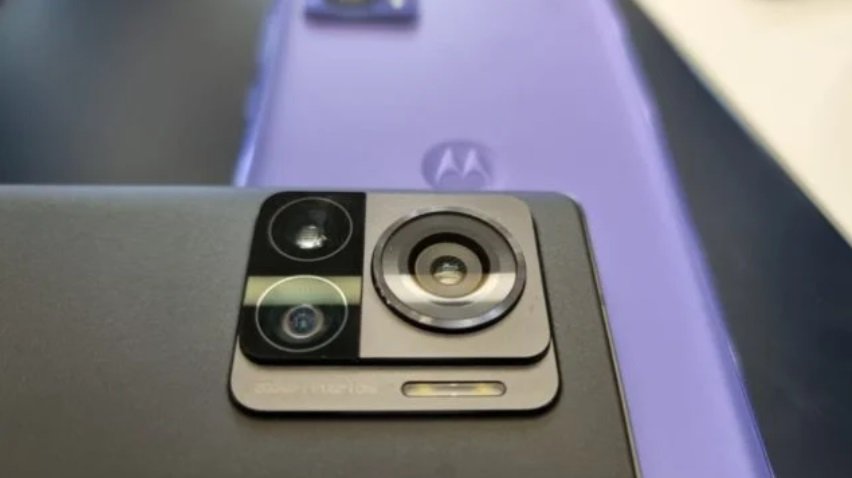 Celular Motorola.