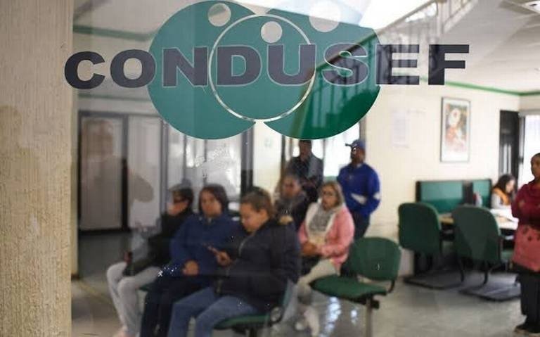 La Condusef pone a disposición de los usuarios el número telefónico 55 5340 0999 para denunciar cualquier caso de suplantación de identidad.