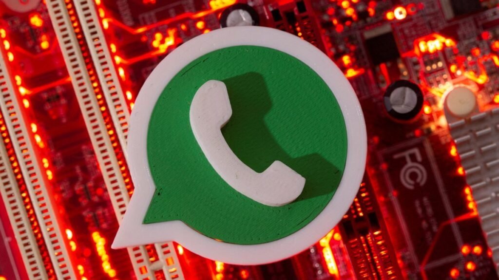 La nueva función de WhatsApp permitirá restringir cuentas.