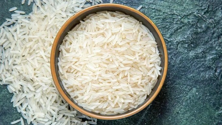 El arroz, uno de los alimentos más consumidos en México, ha sido objeto de un reciente estudio de calidad en el que se analizaron diversas marcas comercializadas en tiendas y supermercados.