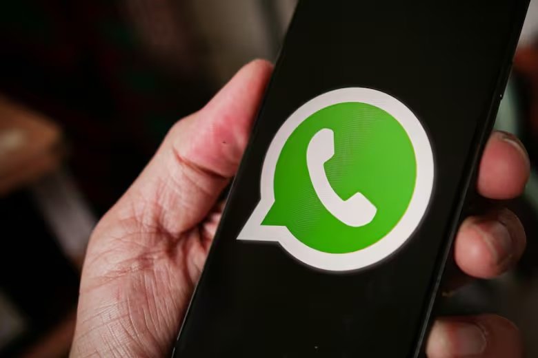 WhatsApp, la popular aplicación de mensajería instantánea de Meta, está en constante evolución, lo que incluye la implementación de actualizaciones periódicas.