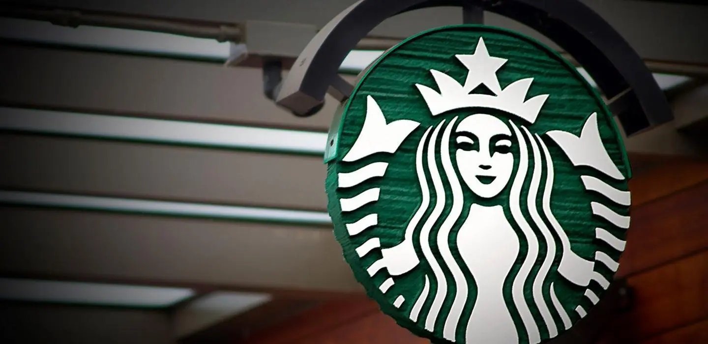 Las bebidas de Starbucks, como los frappuccinos, son altamente populares entre los amantes del café y los postres.